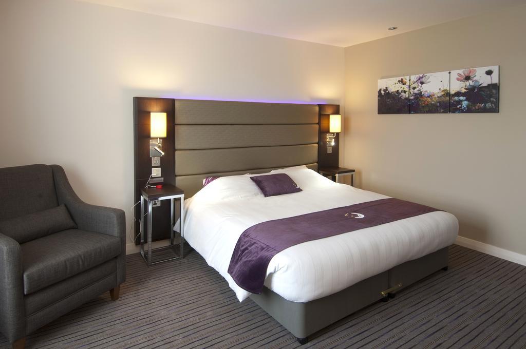 Premier Inn Oldham - Broadway المظهر الخارجي الصورة